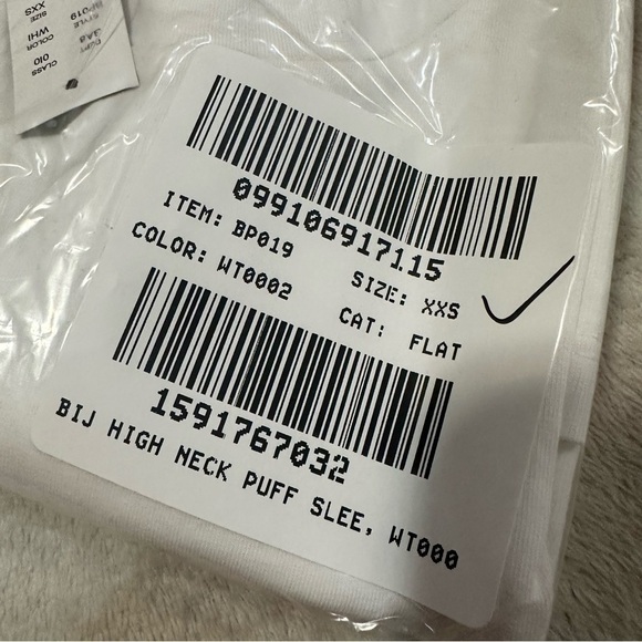 J crew puff sleeve crewneck tee shirt white - Picture 2 of 2